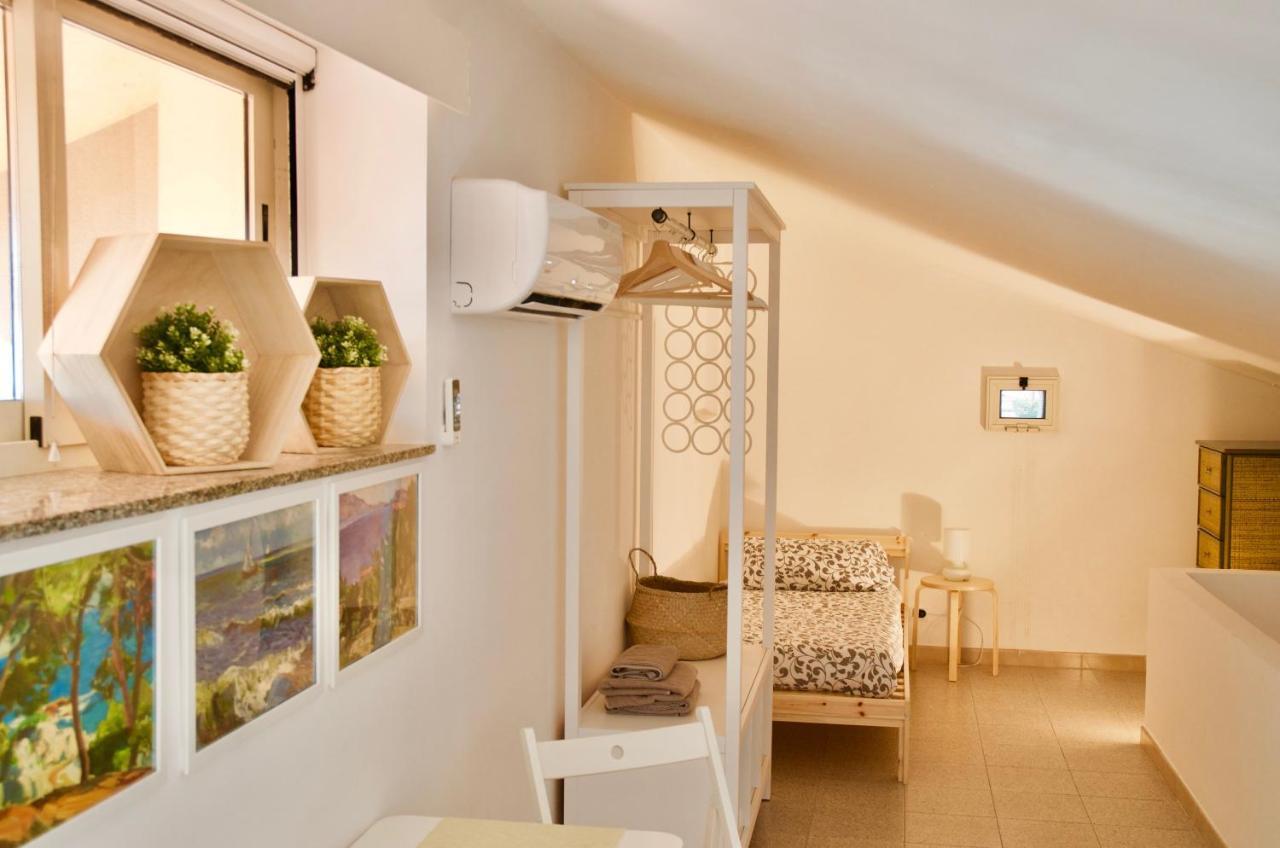 Beachfront Rooms Marina Di Ragusa Exteriör bild