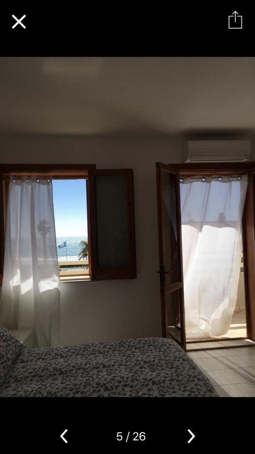 Beachfront Rooms Marina Di Ragusa Exteriör bild